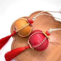 Nouveau porte-clés en cuir véritable style lanterne chinoise, ornements DIY cousus à la main, pendentif festif pour voiture, cadeau créatif