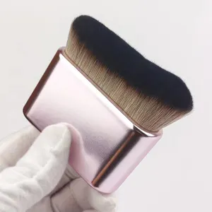 MOQ rendah gratis sampel penyamakan diri aplikator tubuh Kabuki tubuh besar sorot Bronzer Shimmer kuas tabir surya