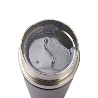 Bouteilles d'eau isothermes en acier inoxydable à double paroi sans BPA de 500 ml et 750 ml avec couvercles