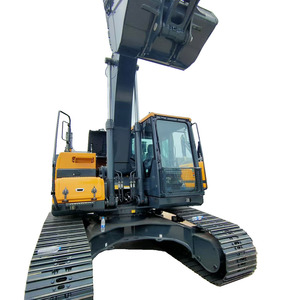 Excavatrice sur chenilles Hyundai 220LC-9S modèle 2016, capacité de la benne de 1,22 m, poids opérationnel de 22 tonnes, puissance de 113 kW, excellente occasion - Product Image 1