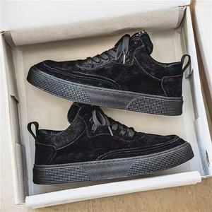 Nouvelles chaussures de skate rétro décontractées pour hommes, à lacets, bout fermé, en maille souple, pour la marche et la course - Product Image 3