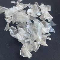 Flocons de plastique de qualité moulage par injection en polypropylène, adaptés aux jouets et aux doublures d'emballage.