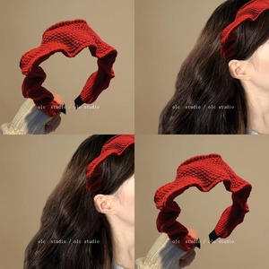 Diadema retro roja de punto para mujer, ancha, plisada, de corona alta, informal, para otoño e invierno, de materiales mixtos, hecha a mano, de color liso, estilo dulce. - Product Image 5