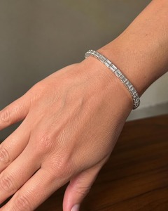 Bracelet tennis en perles d'eau douce les plus vendues, finition lisse, style luxueux, plaqué argent, sertissage griffe taille brillant - Product Image 4
