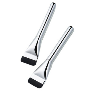 แปรงรองพื้นพลาสติกเคลือบไฟฟ้า รูปทรงเดียว หัวแบน ไม่ติดแป้ง พกพาสะดวก แปรงแต่งหน้า แปรงมาส์ก เครื่องมือเสริมความงาม - Product Image 3