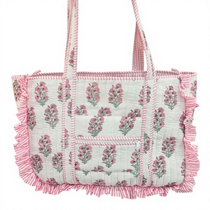 Grand sac fourre-tout matelassé en coton à volants, imprimé au bloc, élégant pour femme, personnalisable avec nom, style bohème, pour la piscine et usage quotidien - Product Image 1