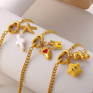 สร้อยข้อมือดีไซน์เก๋สำหรับผู้หญิง ชุบทอง 18K สแตนเลสสตีล จี้รูปกางเขน เหมาะสำหรับใส่ทุกวัน ดีไซน์ไม่ซ้ำใคร - Product Image 2