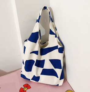 Grand sac fourre-tout en toile pour femme, sac à bandoulière tendance, avec motif personnalisé et poignée en coton, sac de shopping. - Product Image 4