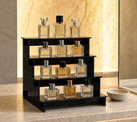 Présentoir à parfums portable personnalisé moderne à 4 niveaux en acrylique transparent de 3 mm, avec revêtement poudré lavable, étagères en plastique pour comptoir