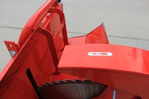 Sega per Tronchi Automatica con Lama da 700mm, Design Personalizzato, Macchina Taglia Legna Orizzontale per Trattore - Product Image 5