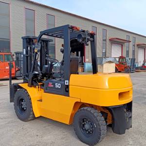 El mejor rotador de carretilla elevadora para terreno accidentado con motor diésel de 3 toneladas y 4 toneladas y 5 toneladas con horquillas para troncos - Product Image 3