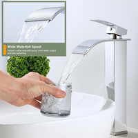 Robinet de cuisine commercial flexible de style ancien, intelligent, doré, pour lavabo de salle de bain, à montage sur plan, mitigeur pour évier