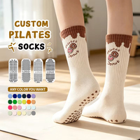 Chaussettes de yoga personnalisées pour femmes, mi-mollet, antidérapantes, broderie donut, chaussettes de sport professionnelles pour Pilates, vente en gros