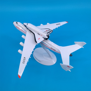 Modelo de Avión Antonov 225 de 21 cm con el Transbordador Espacial <span class=keywords><strong>Buran</strong></span>, Escala 1/400, Decoración de Escritorio de Resina Fundida a Presión con Soporte de Exhibición - Product Image 5