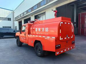 Nouveau <span class=keywords><strong>camion</strong></span> de pompiers diesel 4x4, petit <span class=keywords><strong>camion</strong></span> de pompiers municipal, <span class=keywords><strong>camion</strong></span> de pompiers forestier, réservoir <span class=keywords><strong>d</strong></span>'<span class=keywords><strong>eau</strong></span> de 1700 litres, <span class=keywords><strong>pompier</strong></span> - Product Image 6