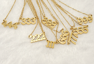 สร้อยคอจี้เลขนำโชค 111-999 สแตนเลสแท้ ชุบทอง 18k สร้อยคอเลขซ้ำสามตัว ของขวัญเครื่องประดับ - Product Image 2