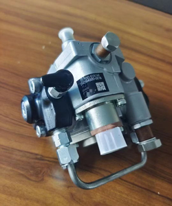 Pompe d'injection de carburant diesel en gros VH22100E0030 294000-0617 Pompe d'injection de carburant moteur J05E pour SK330-8 - Product Image 3