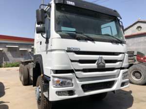 Camion tracteur d'occasion Sinotruk Howo NX 6x4, cabine à toit plat, conduite à gauche, diesel Euro 2, 351-450 CV, 31-40 tonnes, moteur Weichai robuste - Product Image 2