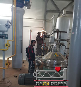 Solution comestible de raffinage d'huile de tournesol de précision pour une efficacité de traitement atteignant une pureté parfaite dans les raffineries de pétrole - Product Image 4