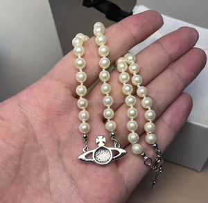 Collar de Perlas de Grado AAAA Extra Grandes Vvivi Enne Wests Woods con Colgante de Saturno, Estilo Romántico de Lujo Discreto y Alta Calidad, Unisex - Product Image 6