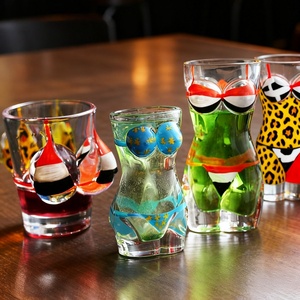 Bikini sexy à seins à fond épais Mini verre de tir peint à la main Corps d'homme femmes seins uniques en forme de buste en verre à liqueur - Product Image 2