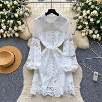 Robe décontractée élégante pour femme WIWT, en dentelle ajourée, à manches longues, col chemise, coupe trapèze, avec ceinture à nouer, pour les occasions quotidiennes