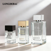 Flacon de parfum carré transparent de luxe à faible MOQ, vide, 30ml, 50ml, 100ml, avec pulvérisateur à sertir de 15mm et boîte