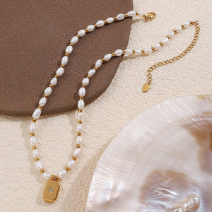 Collier pendentif en perle d'eau douce, forme irrégulière blanche, plaqué or 18 carats, acier inoxydable, bijoux pour femmes à porter au quotidien - Product Image 2