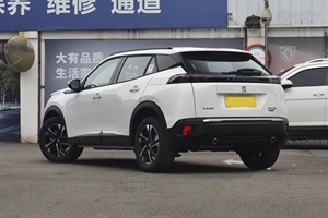 Il Dongfeng <span class=keywords><strong>Peugeot</strong></span> <span class=keywords><strong>308</strong></span> 5 posti è realizzato in Cina con un'auto a benzina con cambio automatico - Product Image 6