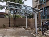 Abri de voiture individuel en alliage d'aluminium, moderne et luxueux, avec toit en polycarbonate thermolaqué, étanche et durable