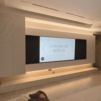Console multimédia moderne, finition couleur claire, avec rangement dissimulé et éclairage LED, idéale pour les hôtels et la décoration de salons scandinaves – Vente directe usine