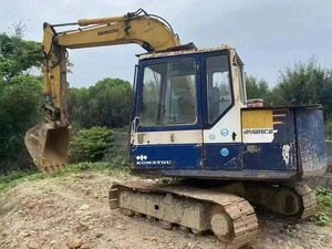 Miniexcavadora Komatsu Usada de 6 Toneladas, Modelo PC60-5, Excavadora Hidráulica Usada de Modelo Antiguo, Miniexcavadora Komatsu Pequeña, Excavadora Komatsu PC60 en Venta - Product Image 2