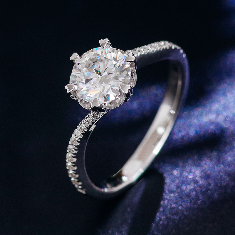 แหวนมอยซาไนต์ทองแท้ 18K