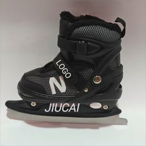 Patins à <span class=keywords><strong>glace</strong></span> de slalom <span class=keywords><strong>freestyle</strong></span> 2025, 3 à 4 roues, patins à <span class=keywords><strong>glace</strong></span> en ligne, chaussures de patinage sur <span class=keywords><strong>glace</strong></span> pour adultes - Product Image 1