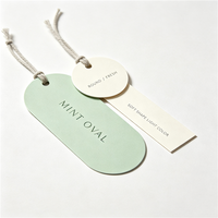 Étiquette volante en papier imprimée avec logo personnalisé, avec œillet et cordon en coton, étiquette de prix en carton pour vêtements, boutiques, sacs, cadeaux, marques et vente au détail