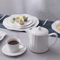Vaisselle blanche personnalisée en porcelaine Assiettes à dîner rectangulaires Assiettes à dîner en céramique blanche pour hôtel restauration Vaisselle en porcelaine