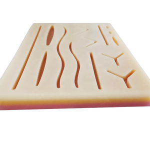 Almohadilla de silicona para sutura de heridas con 14 cortes, modelo de entrenamiento de sutura quirúrgica, modelo de piel humana traumática con cortes predefinidos - Product Image 6