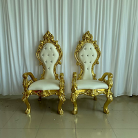 Chaise Trône Ornée à Dossier Haut, Style Amérique du Nord, avec Sommet Sculpté, pour Location Mariages et Événements