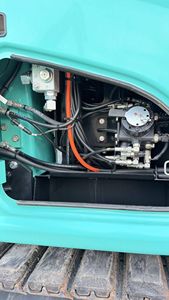 รถขุดไฮดรอลิก Kobelco SK75SR มือสอง สภาพ 90% พร้อมมอเตอร์ปั๊ม - Product Image 5