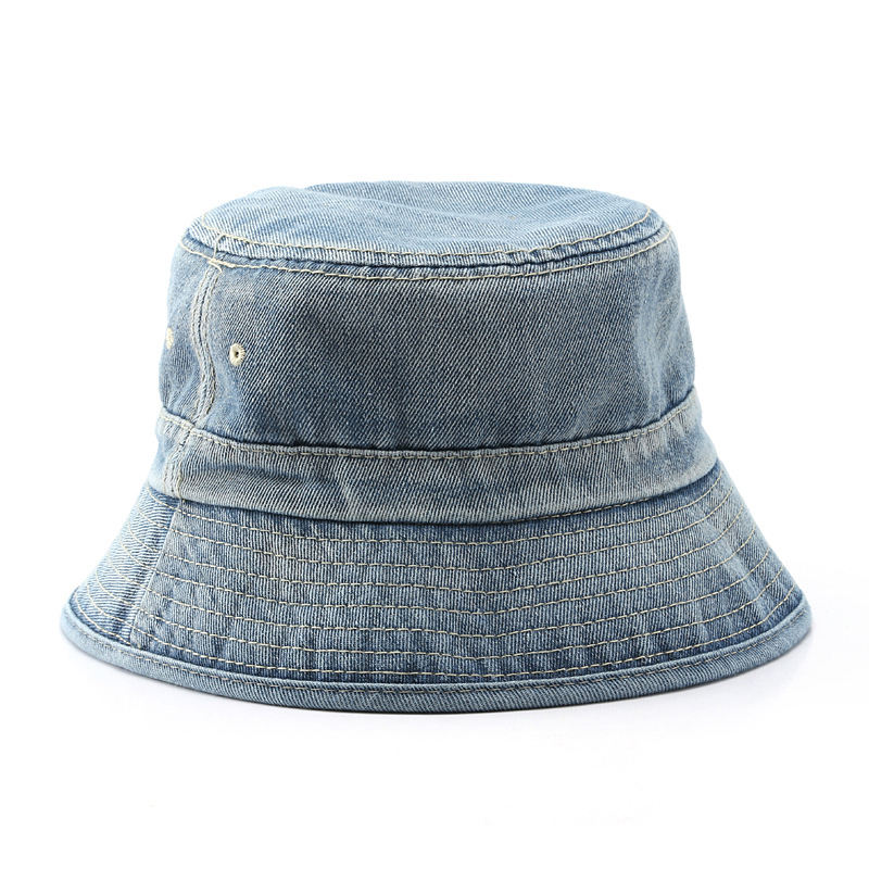 สีฟ้าอ่อน