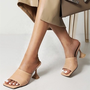 Chaussons à talons pour femme de haute qualité, bout carré, grandes tailles, tendance estivale, personnalisation disponible - Product Image 2