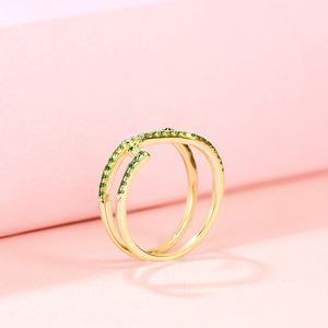 Anillo de plata de ley 925 chapado en oro con circonita cúbica de corte esmeralda para mujer, joyería, anillo de dedo, aniversario, compromiso. - Product Image 4