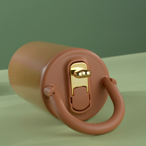 Bouteille d'eau en acier inoxydable 304 de qualité alimentaire avec poignée et paille, pour usage extérieur, bureau et voiture, avec logo personnalisé, vente en gros - Product Image 3