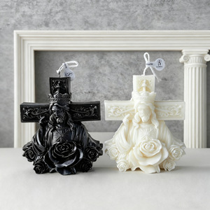 Vela Decorativa con Forma de Cruz de Rosas, Adorno de Mesa Único para el Hogar, Regalo para Fiestas de Inauguración de Casa - Product Image 3