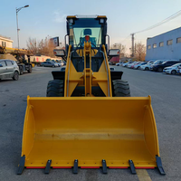 Chargeuse-pelleteuse articulée miniature TAIJIN 2 tonnes 4x4 |   Chargeuse sur pneus compacte neuve de 2000 kg avec accessoires de terrassement pour la ferme