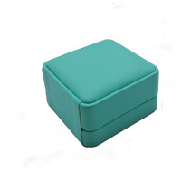 Boîte à bijoux en plastique rigide personnalisée Everwin, non ternie, bleu clair, pour emballage de pendentifs, boîte de présentation de bijoux pour les marques