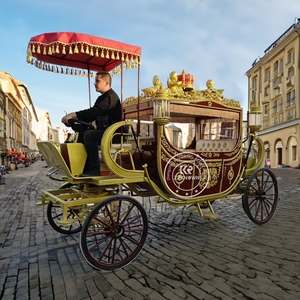 2025 Carrosse royal classique sur mesure, de luxe, rétro, électrique, sans chevaux, confortable, style européen - Product Image 2