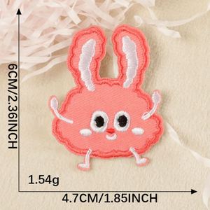 Autocollants décoratifs mignons et colorés en forme de biscuits pour chapeaux et vêtements - Product Image 6