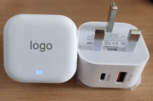 Venta caliente <span class=keywords><strong>precio</strong></span> de fábrica molde privado 20W Reino Unido enchufe fijo PD cargador USB A + C cargador rápido PD cargador para iphone15 - Product Image 5