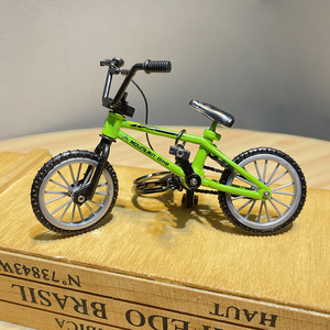 迷你自行车模型钥匙扣，手指山地自行车玩具钥匙圈，3D 逼真自行车挂饰，适用于背包和钥匙，创意礼物 - Product Image 1